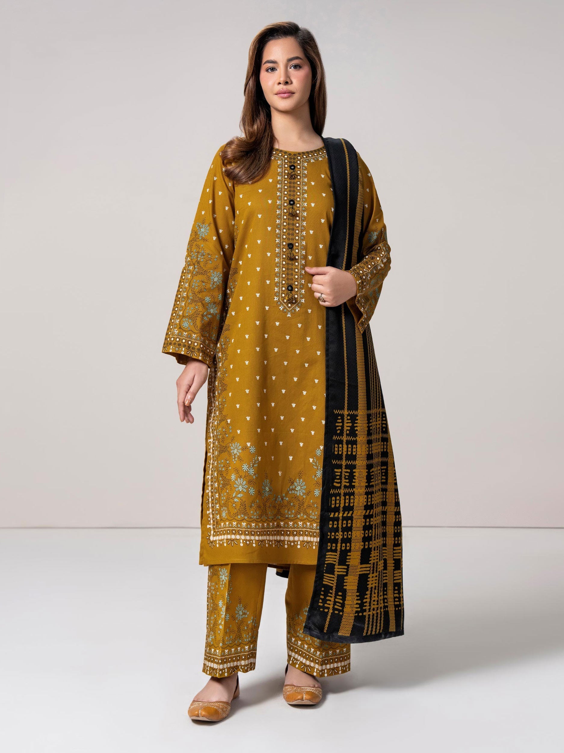 3 Piece Khaddar Suit (Pret)