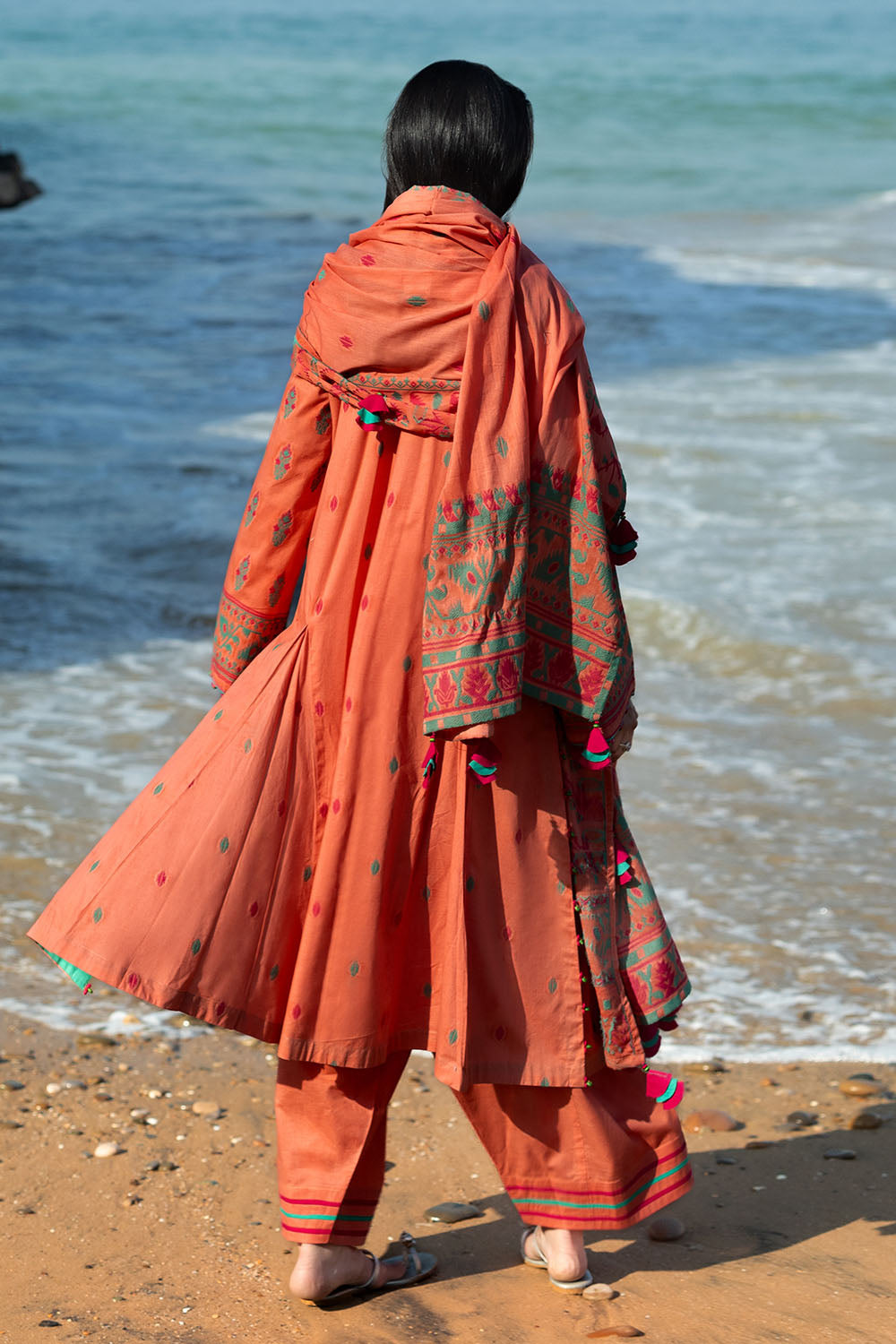UAE-3 Piece Jacquard Suit with Jacquard Dupatta MJ-52011