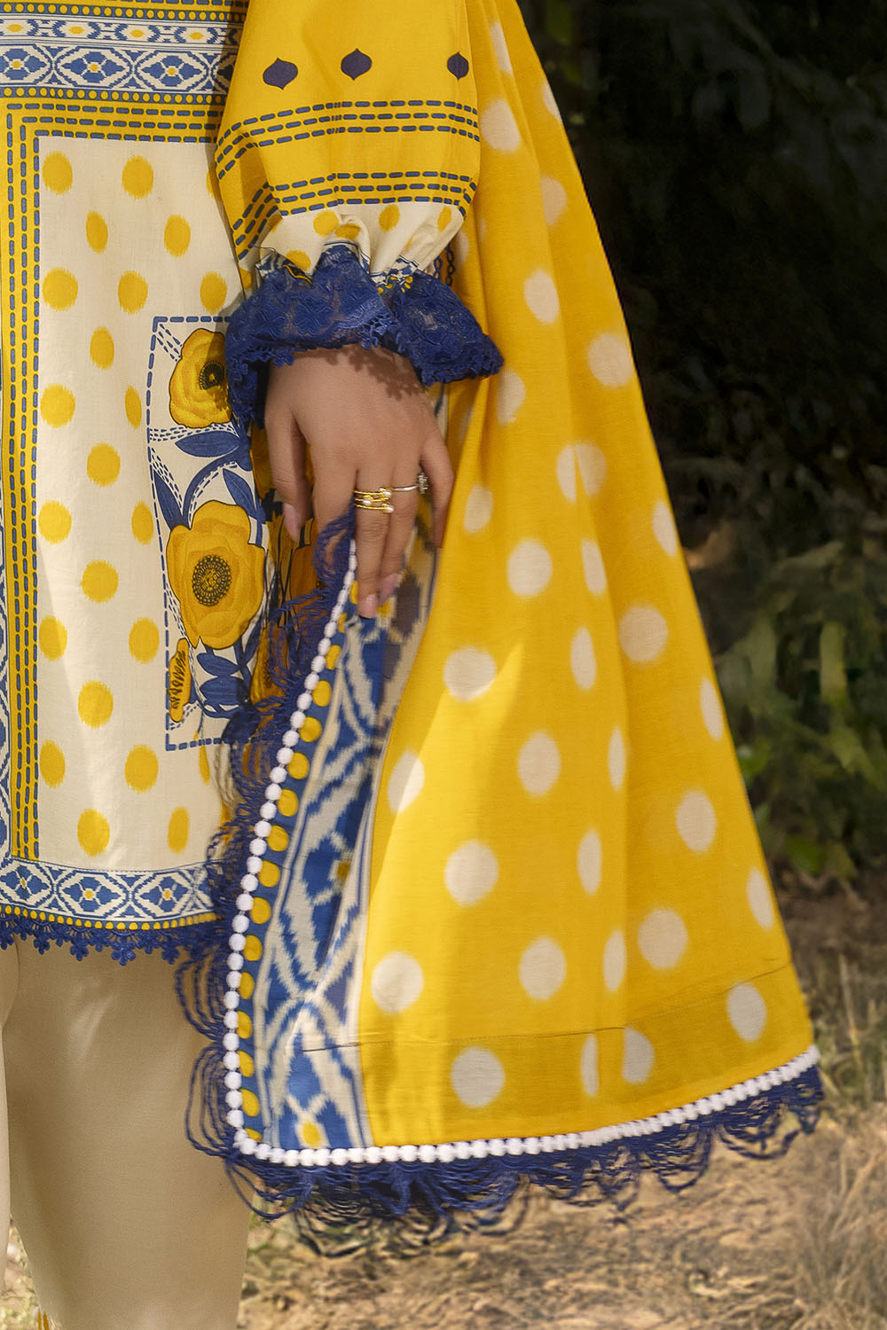 UAE-3 Piece Printed Lawn Suit with Embroidered Trouser CL-62114
